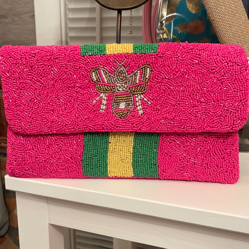 Beaded Bee clutch with chain